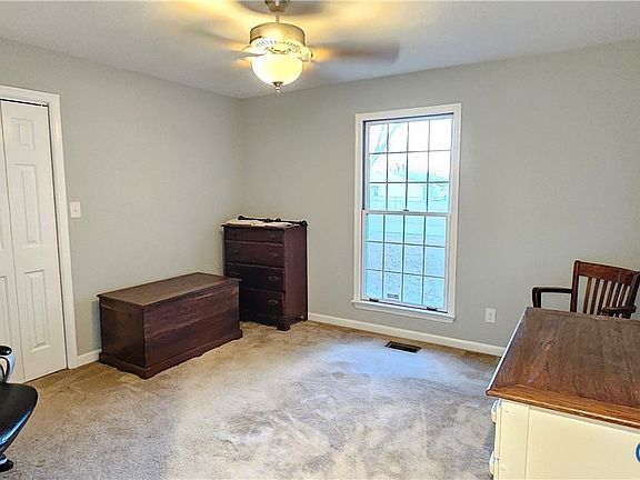 4th image of 1031 Old Creek Lake Dr