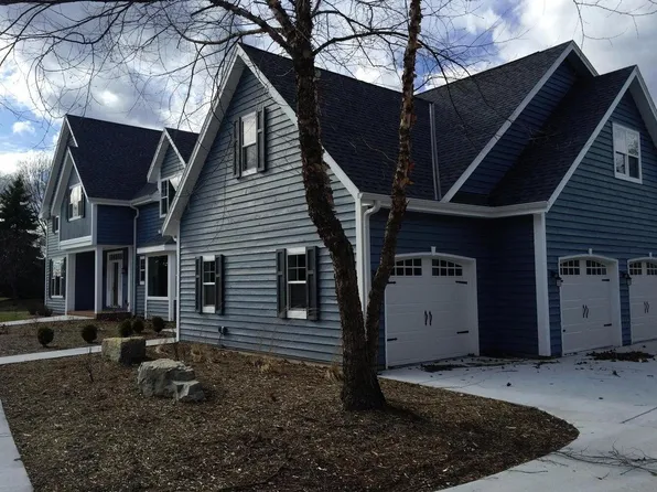 1520 West Green Brook ROAD, Milwaukee, WI 53217