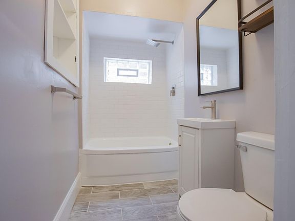 5th image of 1825 N Kildare Ave #1