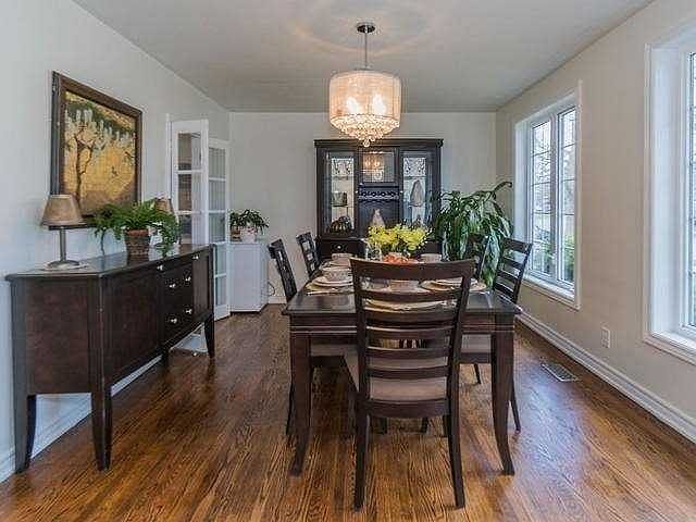 2nd image of 50 Houston Cres