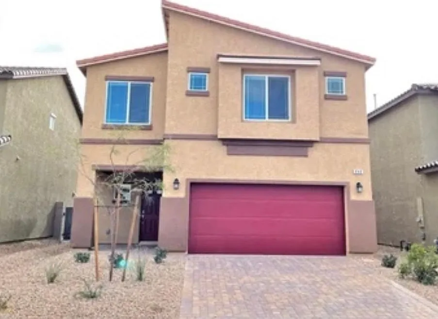 W Twincrest Ave, North Las Vegas — Photo 2