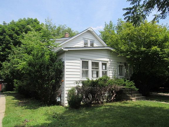 2nd image of 414 E Washington St