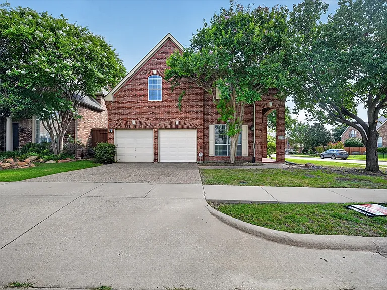 1145 Pedernales Trl — Photo 2