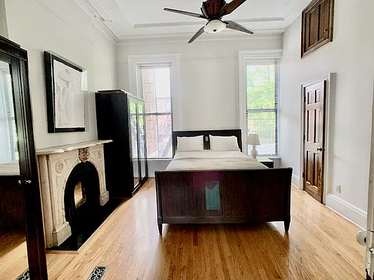 Rented by A P Realty Group NY LTD | media 6