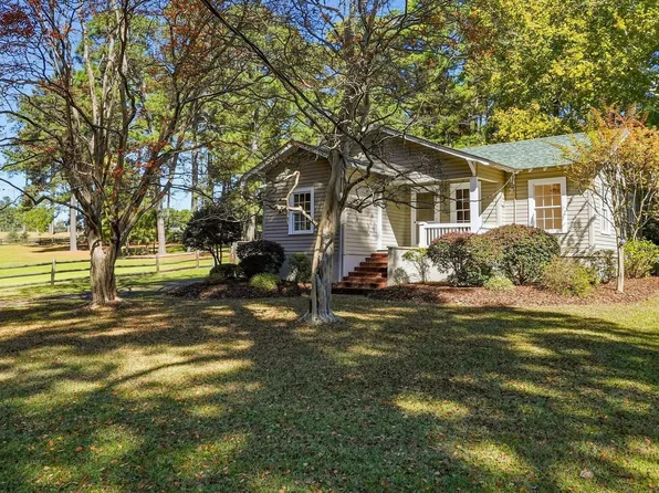 225 Tremont Street, Southern Pines, NC 28387