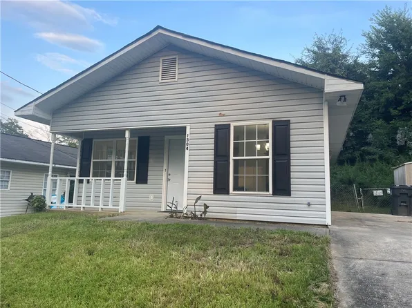 1304 17th Ct, Phenix City, AL 36867