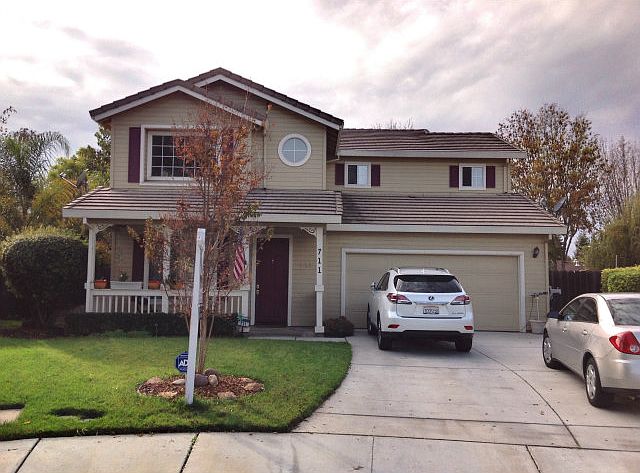 1st image of 711 Gia Ct