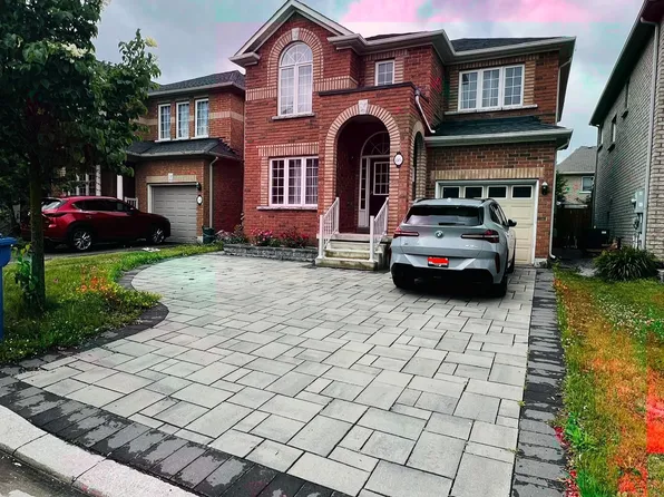 86 Beare Trl, Newmarket, ON L3X 3B3