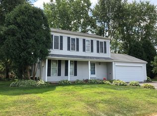 1225 Old Mill Ln, Algonquin, IL 60102