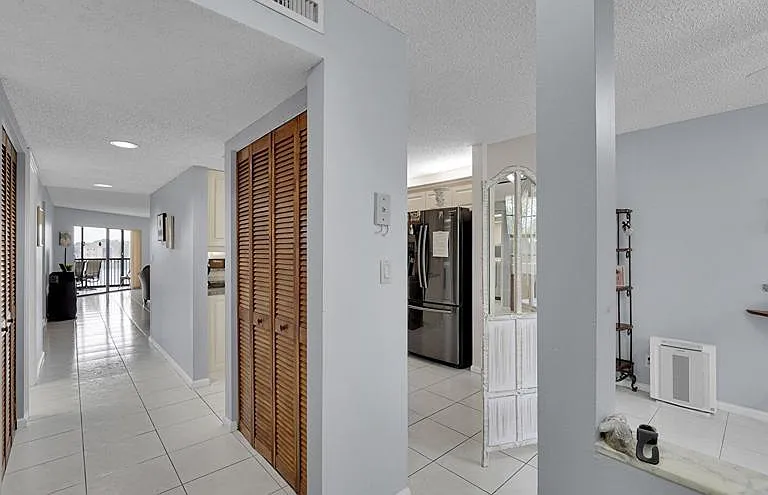7250 Fairfax Dr #302 — Photo 12