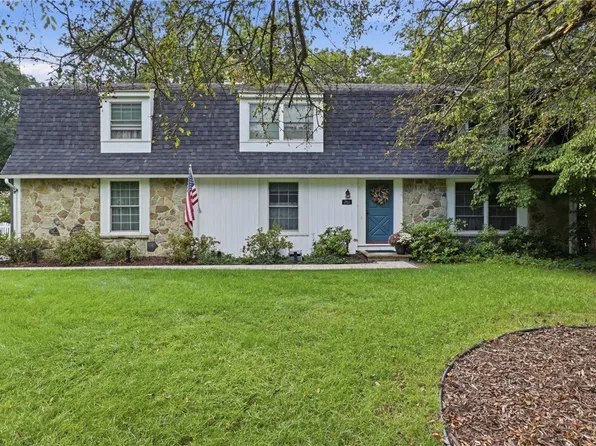 263 East St, Pittsford, NY 14534