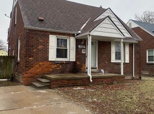 1156 17th St, Wyandotte, MI 48192