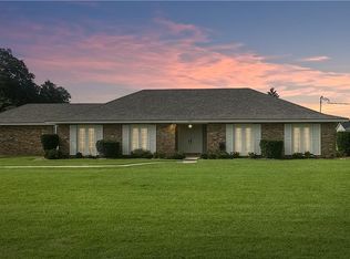 2822 Walden Dr, Lake Charles, LA 70607
