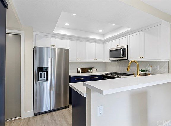 5th image of 6213 Newhaven Ct #124