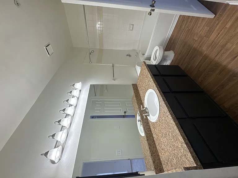 Wesley St. James Apartments at Sandy Springs — Photo 116
