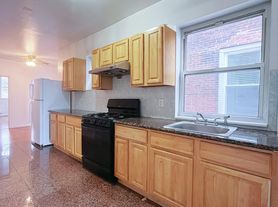 1626 S Broad St, Philadelphia, PA