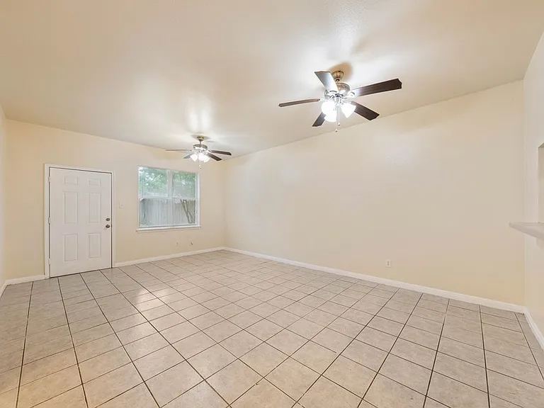 518 Dukeway Dr #1 — Photo 8