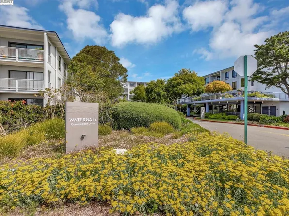 3 Commodore Drive #B157, Emeryville, CA 94608