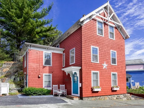 53 Sewall St, Marblehead, MA 01945