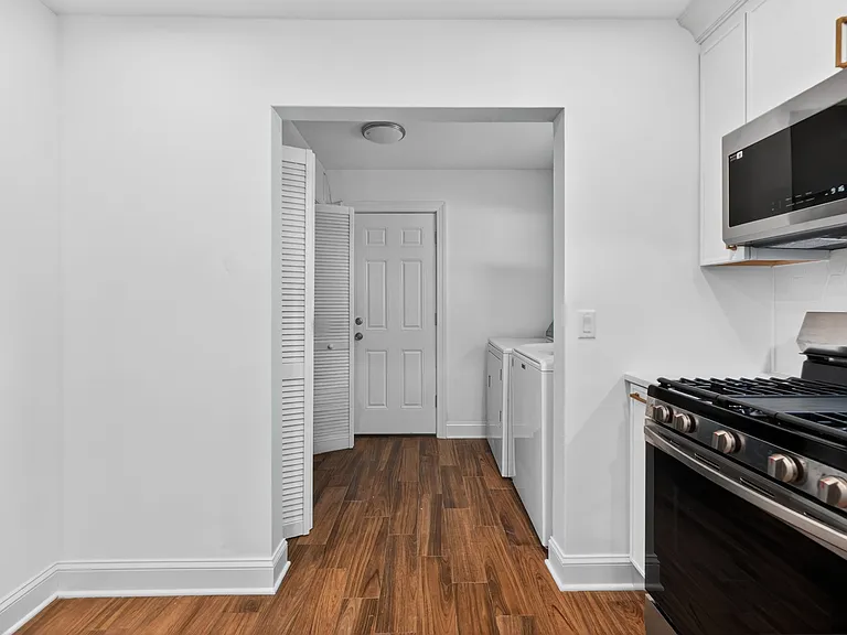 101 Sheldon St — Photo 4