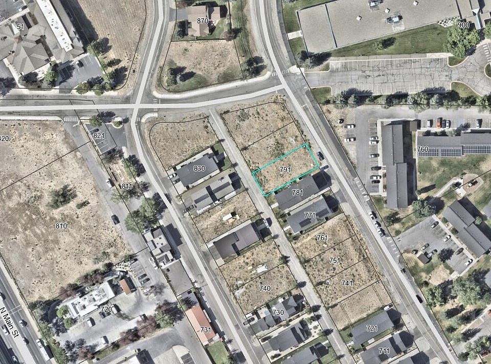 1st image of 791 N 2nd Ave