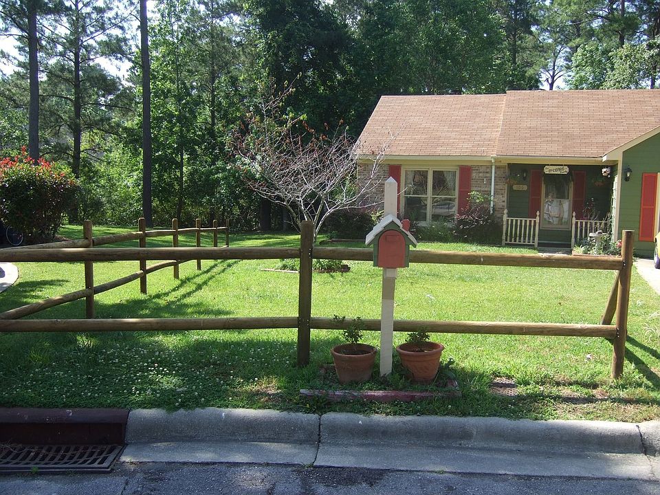 2nd image of 106 Tiffany Ct