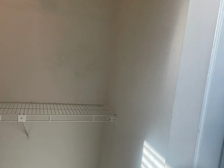 Walk-in closet bedroom 2