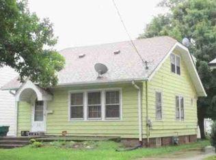 2112 W Heading Ave, West Peoria, IL 61604