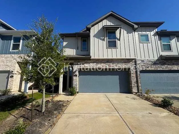 4027 Champlain Wy Iowa Colony, TX 77583 — Photo 1
