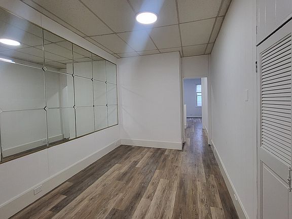 3rd image of 821 Metropolitan Ave #2B