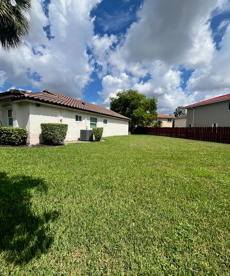 3 bed, 1867 sqft, $4,200 — Photo 4