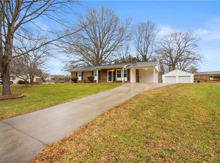 115 Kerner Knolls Dr, Kernersville, NC 27284