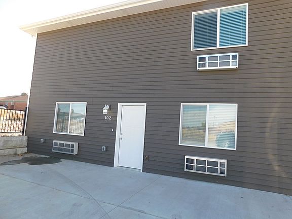 2nd image of 1520 Aryn Ln #102