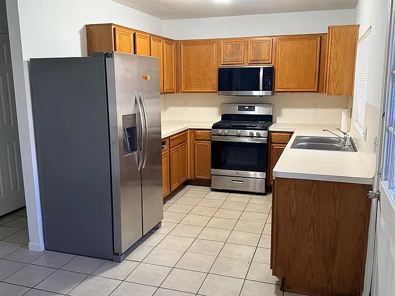 2126 Hadden Hollow Dr — Photo 2