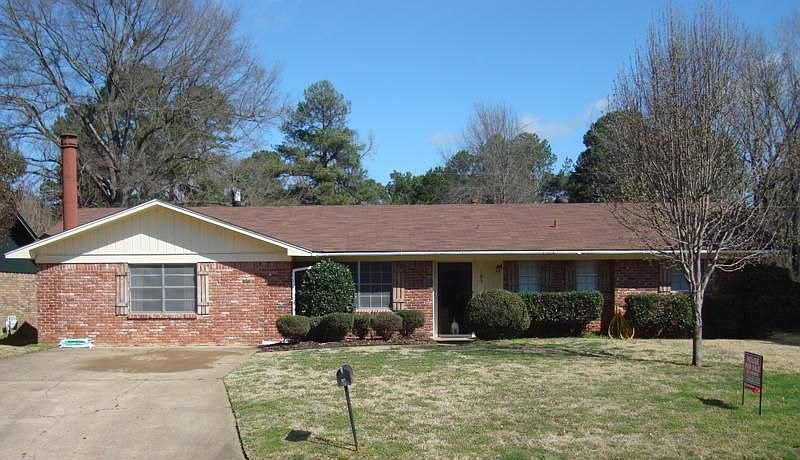 1st image of 107 Medina Dr