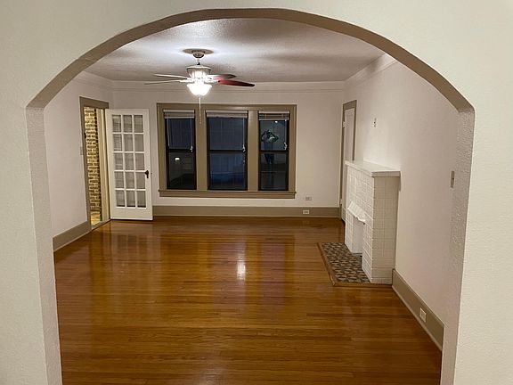 2nd image of 113 E Ridgewood Ct #A