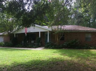 1355 N Circle Dr, Deland, FL 32720