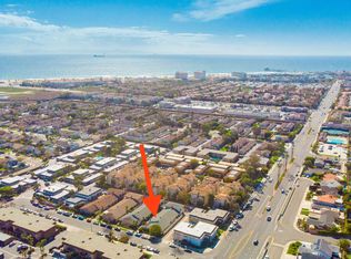 21031 Lochlea Lane, Huntington Beach, CA 92646