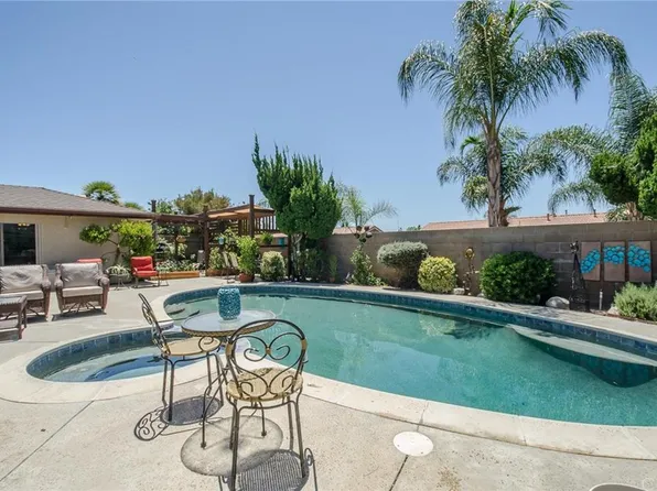 25355 Auld St, Hemet, CA 92544