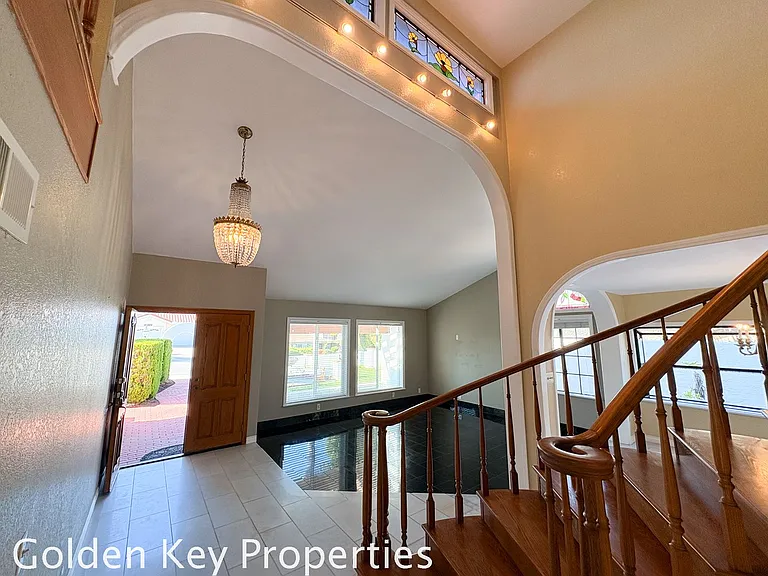 2475 Unicornio St — Photo 9