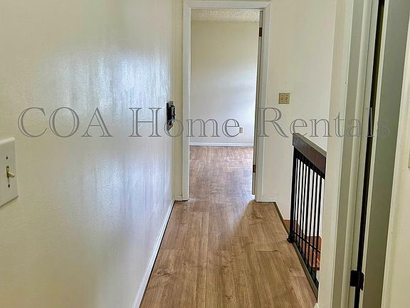 5th image of 8733 E Boston St