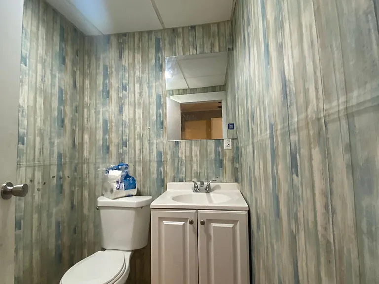 417 Orchard St — Photo 13