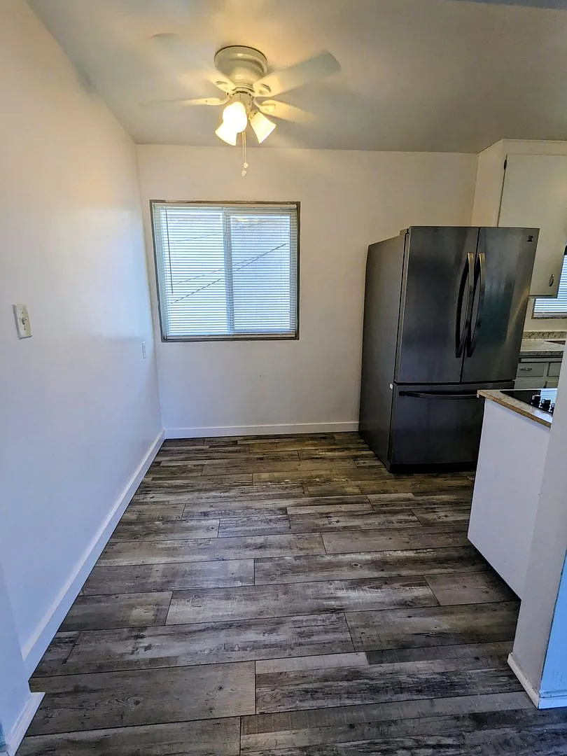 2237 Rose Avenue — Photo 4