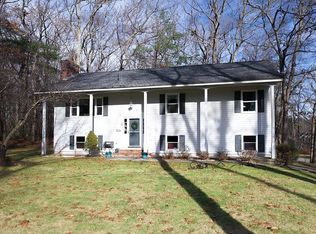 1 Debbie Ter, Derry, NH 03038