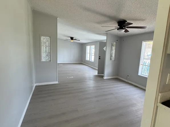 4511 Penn Ave, Rosharon, TX 77583
