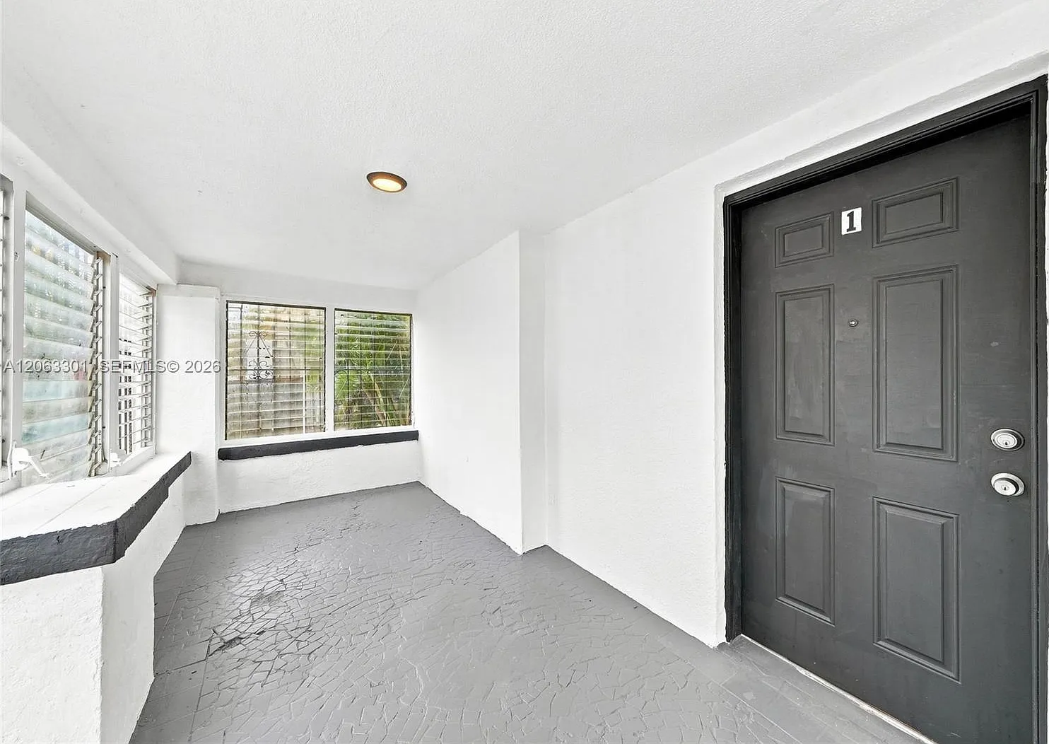 3 bed, $2,850 — Photo 2