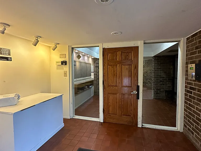 527 N Quentin Rd #409 — Photo 15