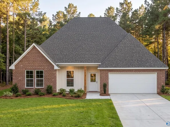 201 Herbie Ln, Meridianville, AL 35759
