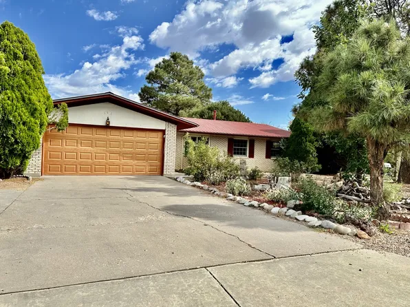 202 Rover Blvd, White Rock, NM 87547