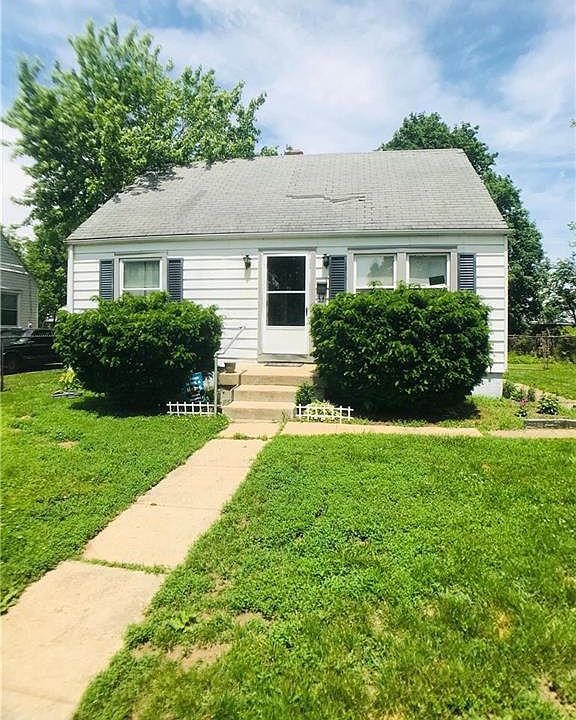 1st image of 225 Smith St